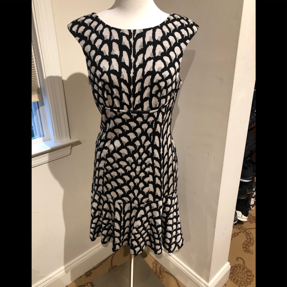 Tracy Reese form fitting zip back dress.